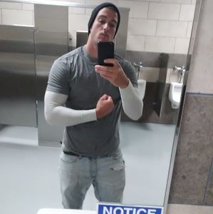 Meet your Posher, Aaron